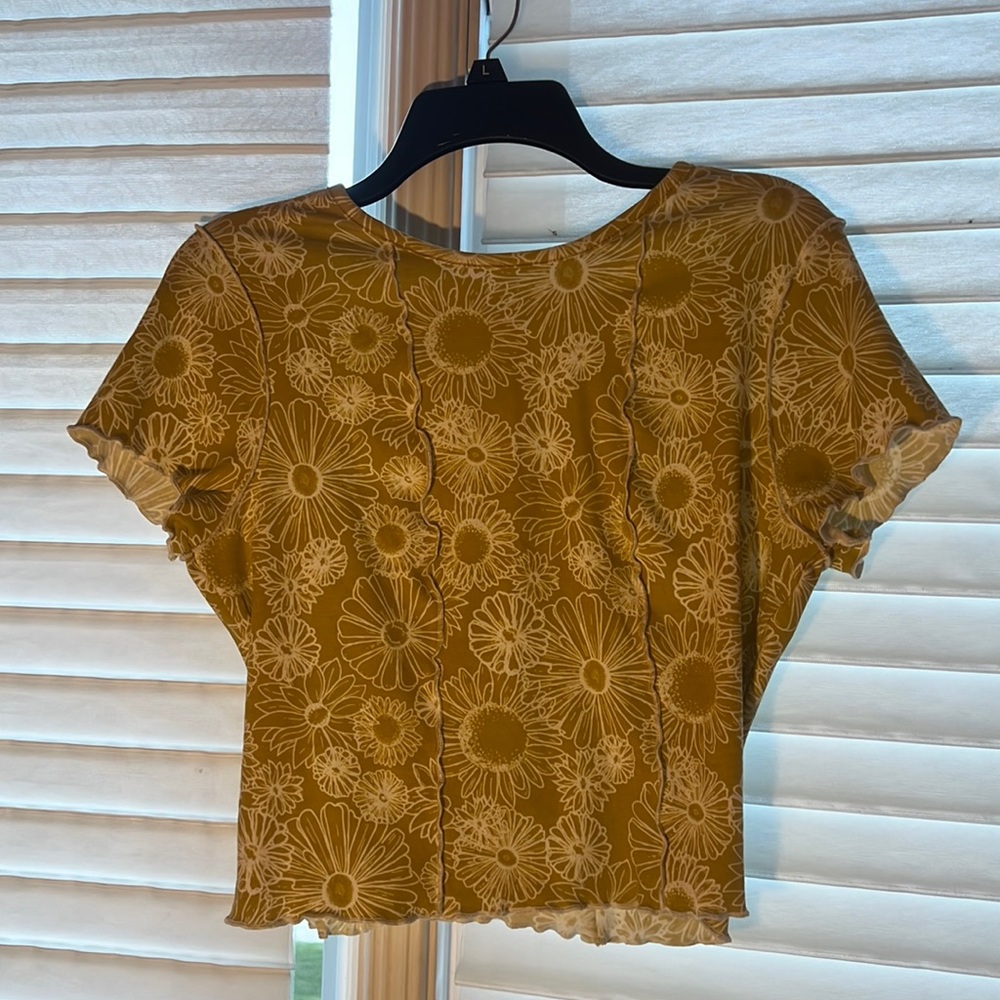 Crop top